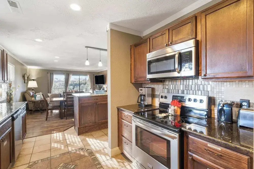 New Listing Twedt's Retreat - Balcony Views