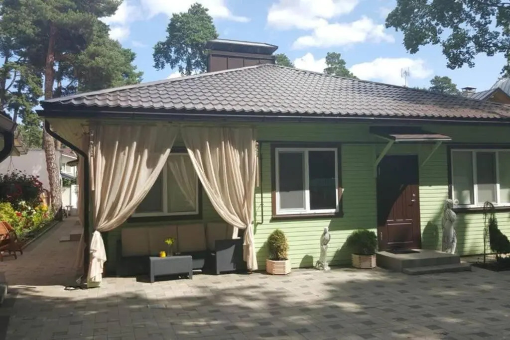 One floor house apartment
