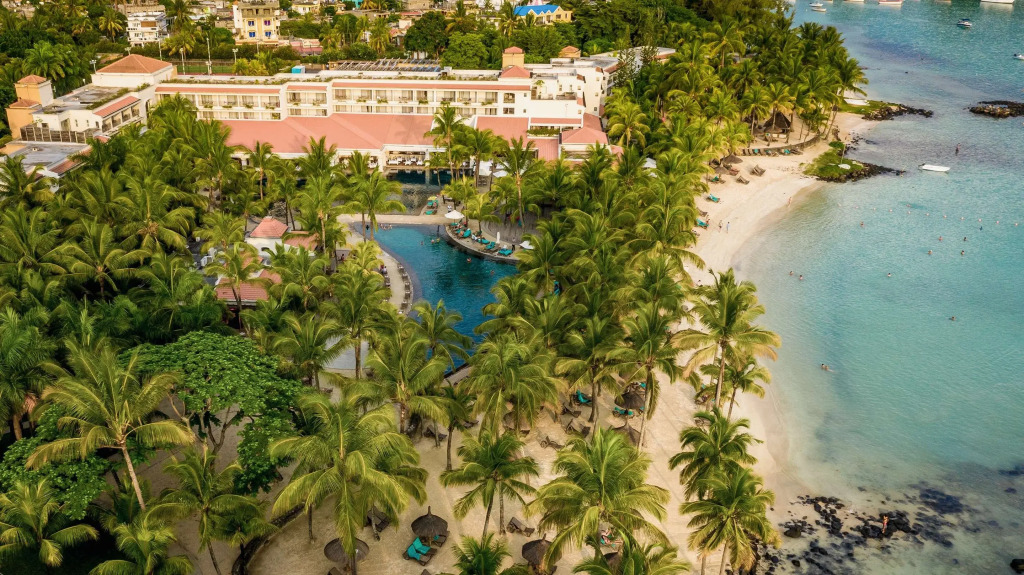 Mauricia Beachcomber Resort & Spa