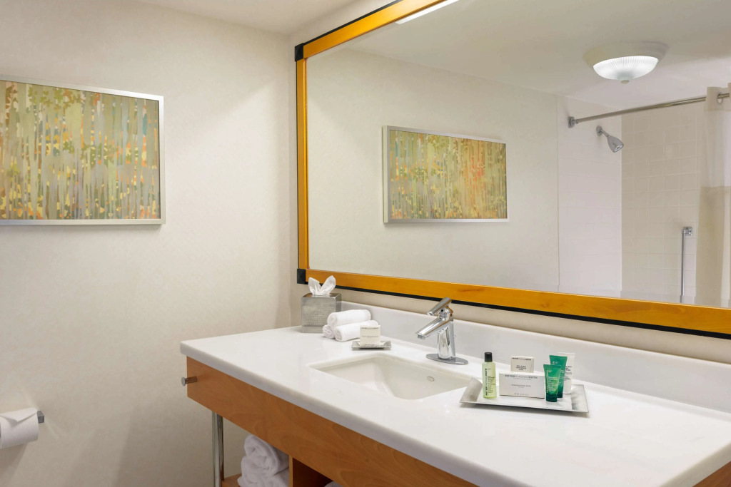 Hilton San Francisco Airport Bayfront - No Resort Fee