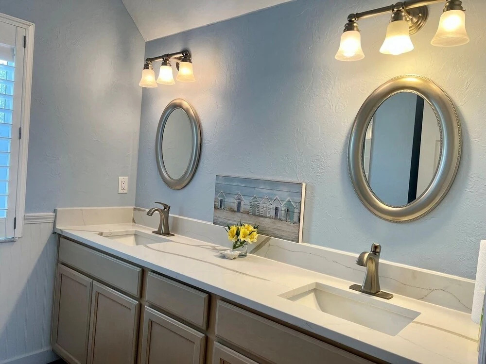 5621 Gulf Drive 3 Bedroom Home by Redawning