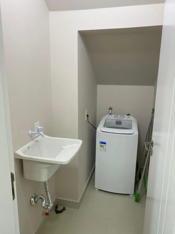 Apartamento a 50 metros da praia de canto grande