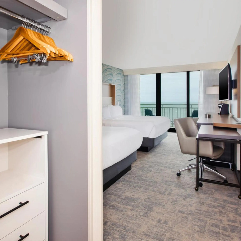 Holiday Inn Va Beach-Oceanside 21st St by IHG