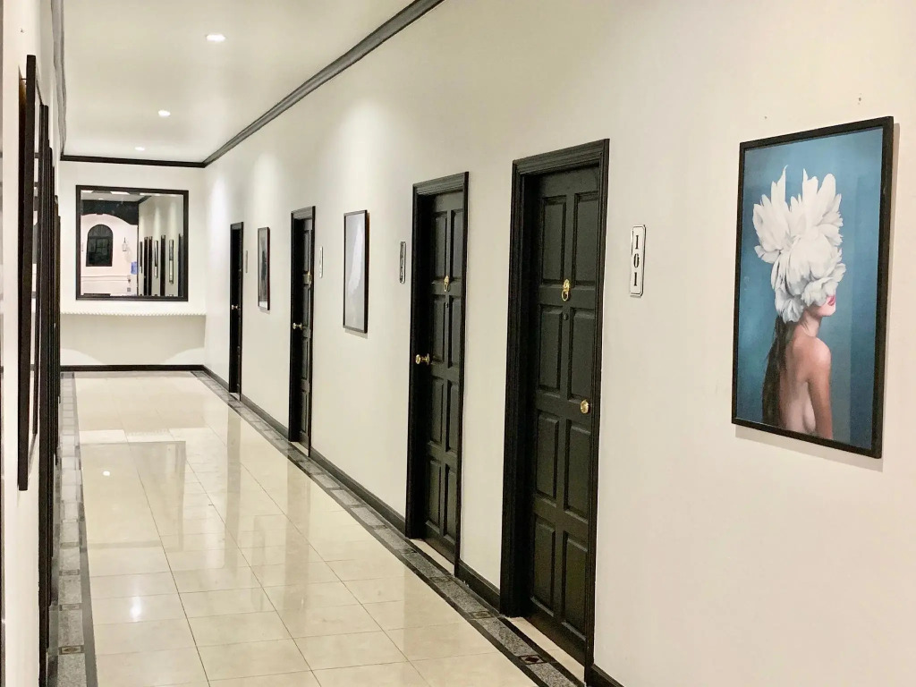 Chaleelay Hotel