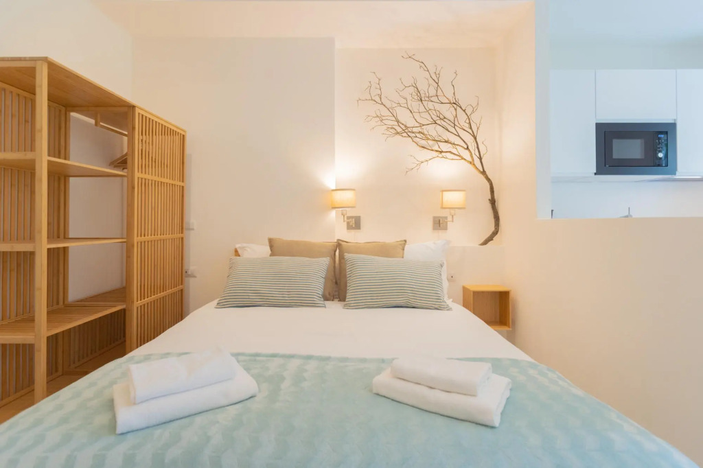 Enchanted Como Lake - Tremezzo Apartments by Rent All Como