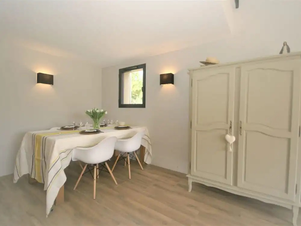 Beautiful, Modern Villa With Private Pool, Fenced Garden, in the Beautiful Lubéron!