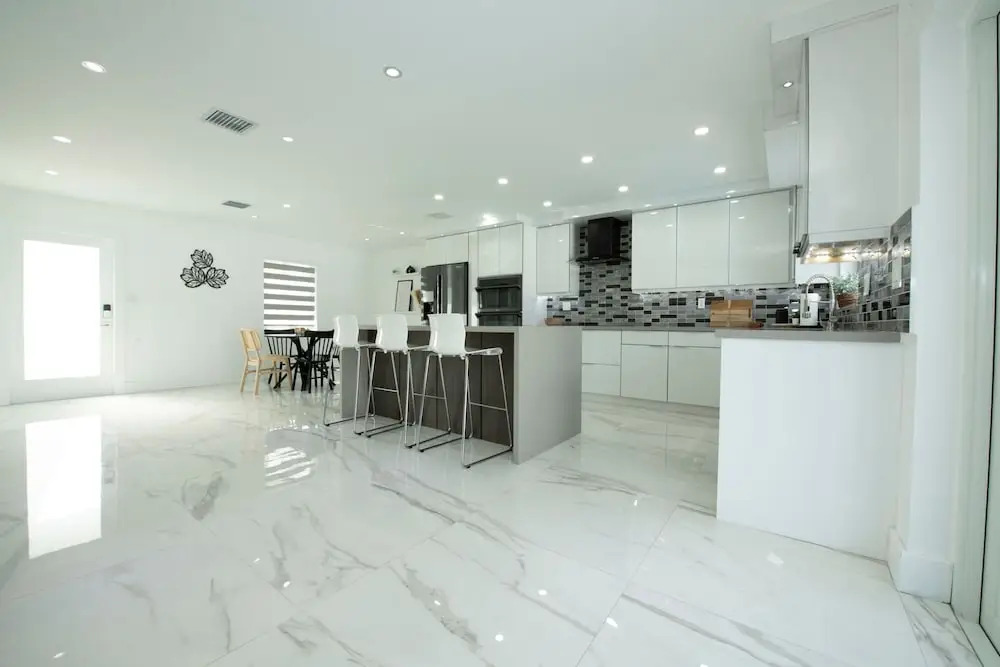 Maggie Home In Kendall - Pool And Tiki Bar