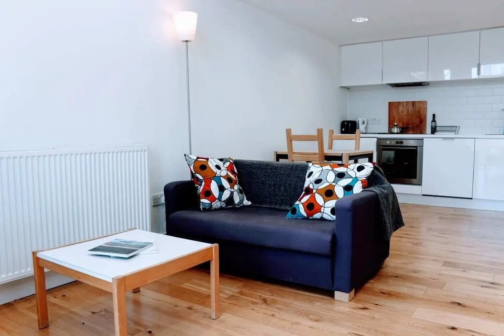 1 Bedroom Penthouse in Edinburgh