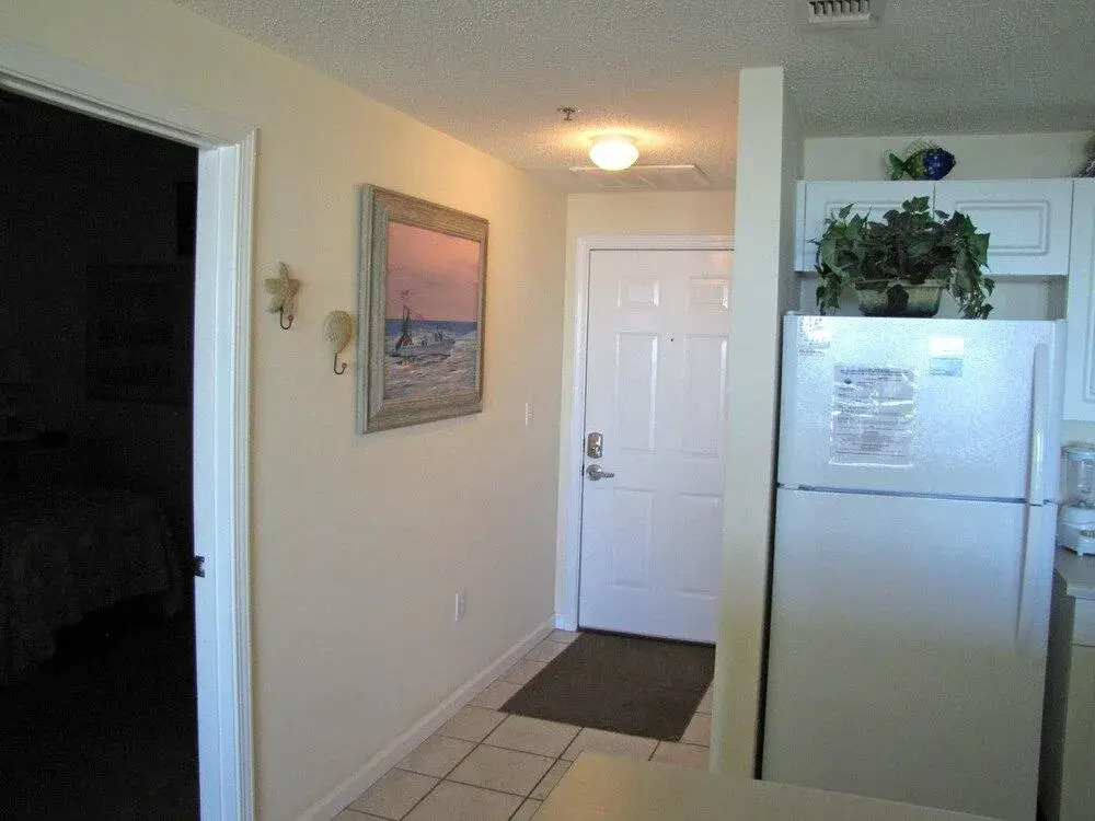 Leeward Key Condos by Crystal Waters