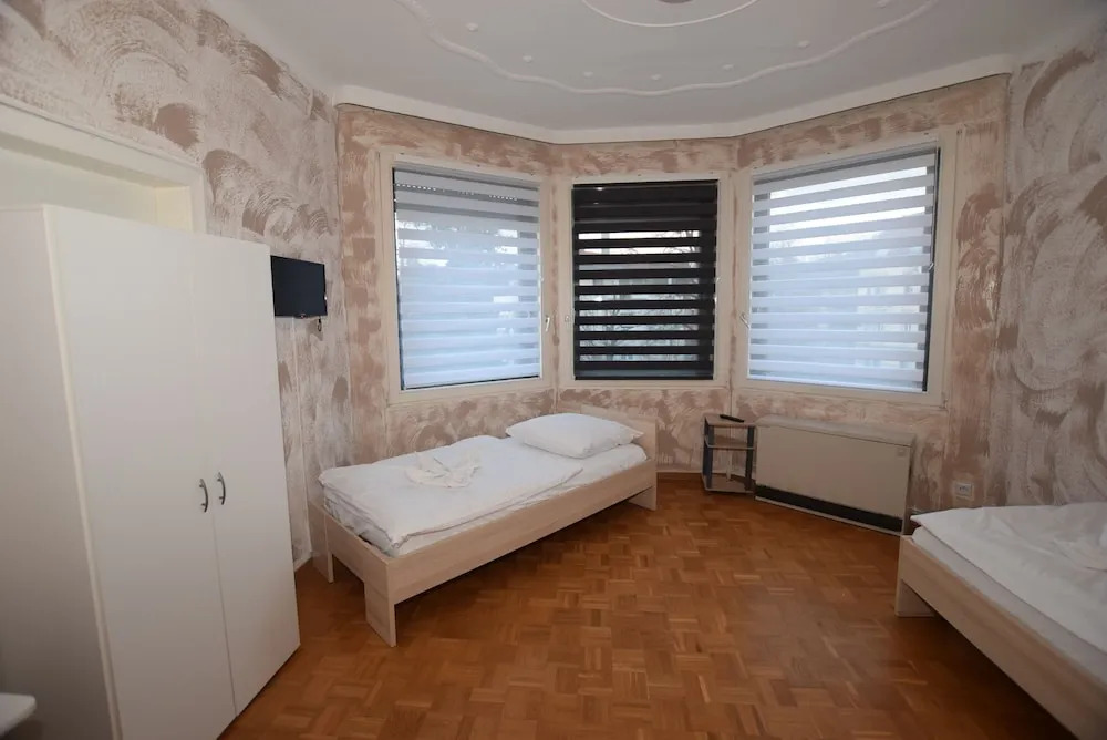 AB Apartment 38