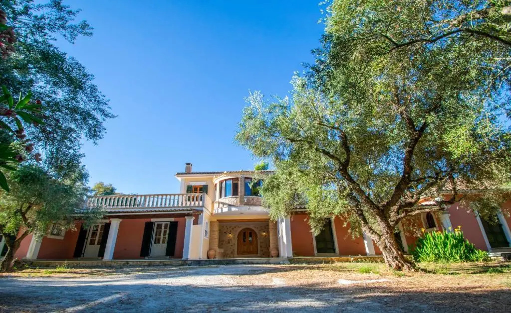 Doliva Estate