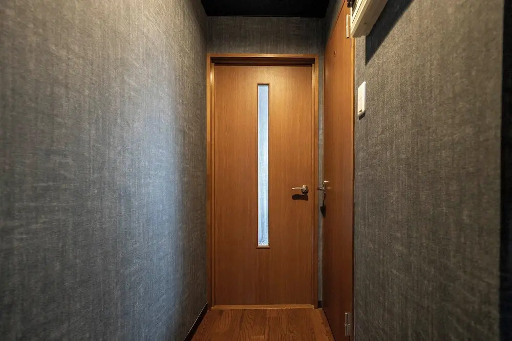 Silk Court 403