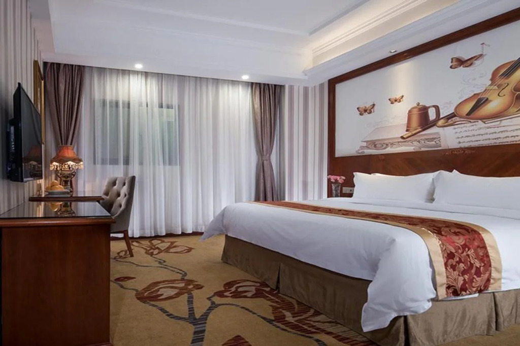 Vienna Hotel(Jin Du Road)