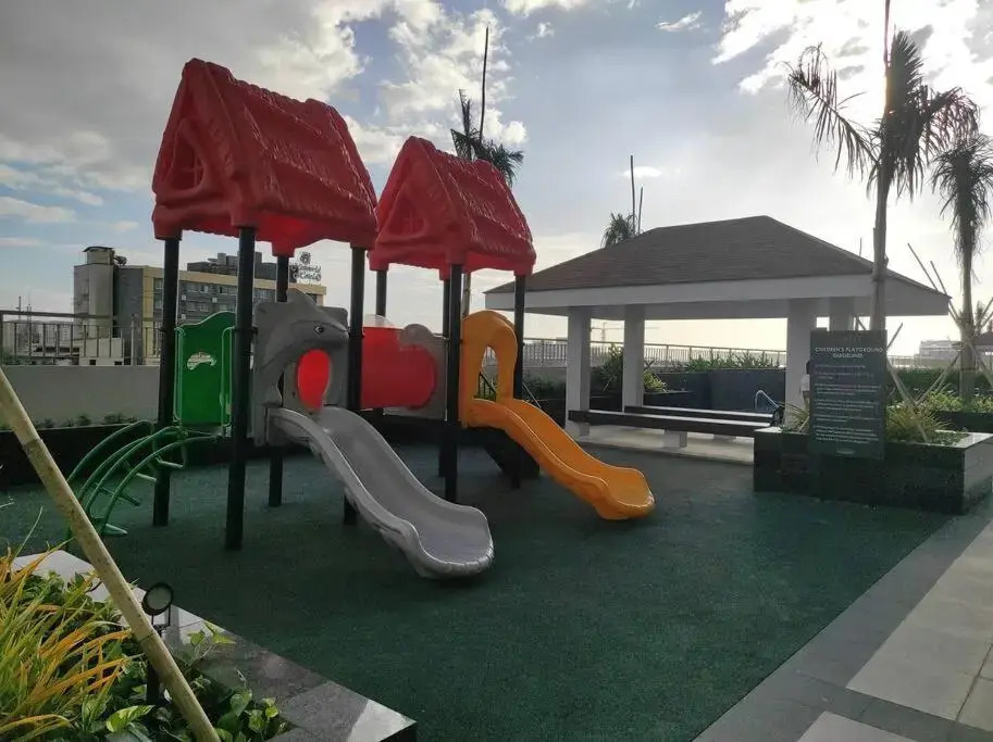 SMDC Coast Residences - Entire 1BR Condo with stunning view from 24th Floor