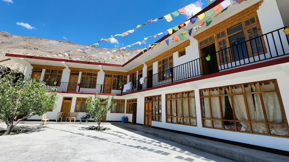 Gakyi House Tabo