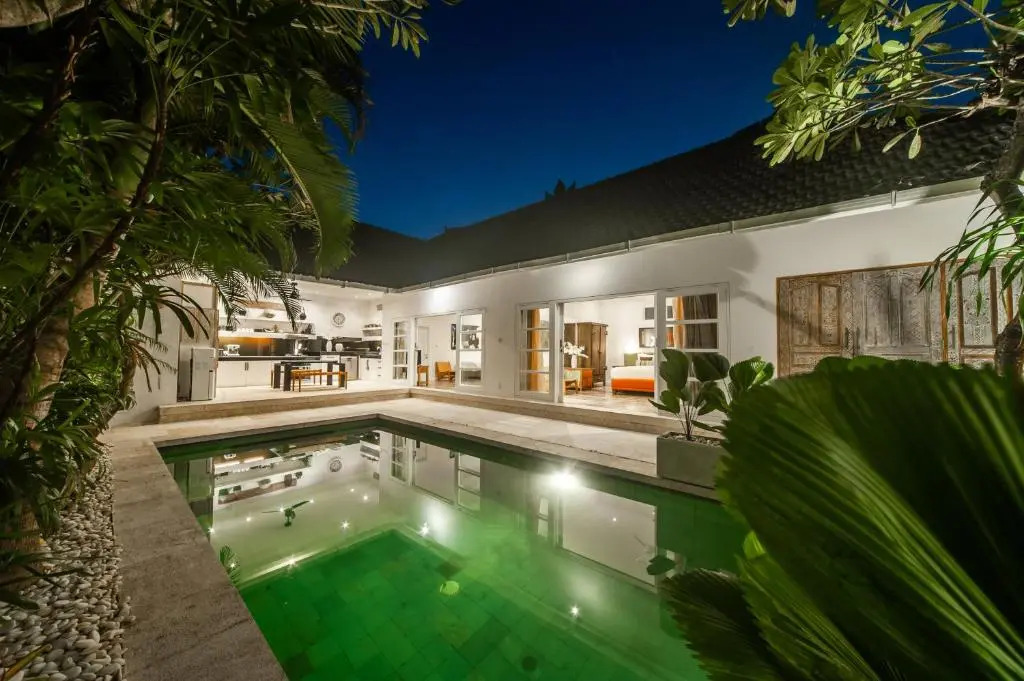 Bathhouse Executive Residence