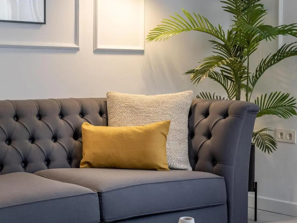 Central stylish and elegant 1 & 2 BR apartments III