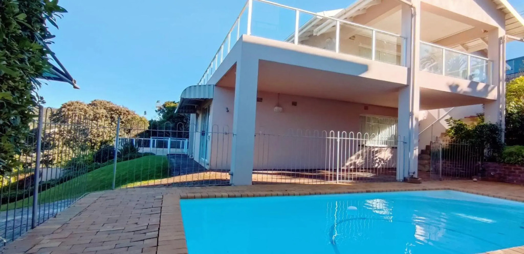 Our Seaside Villa - Walk to R 5 Beach