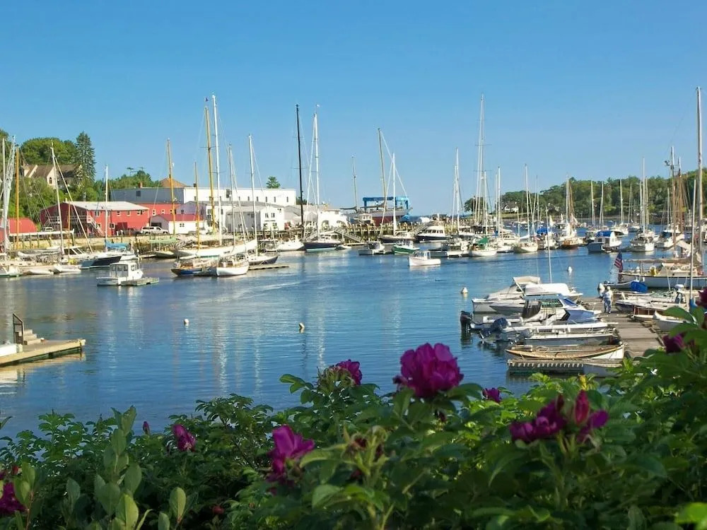 Cedar Crest Inn