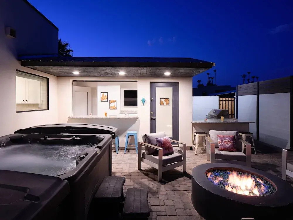 Sunset - Private Pool & Spa - Walk to Old Town