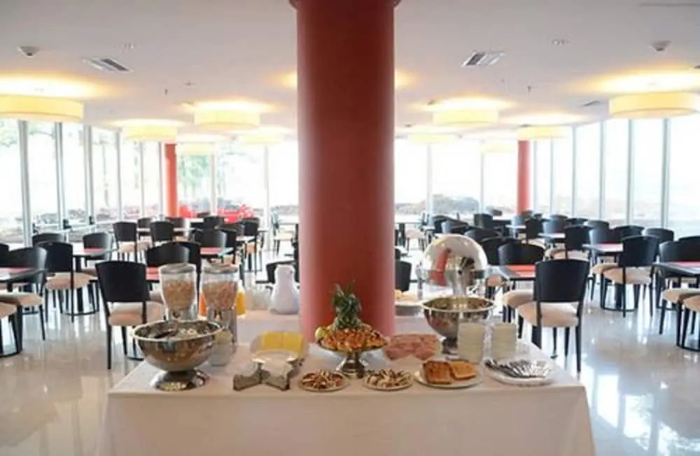 Howard Johnson Resort Spa and Convention Center Lujan