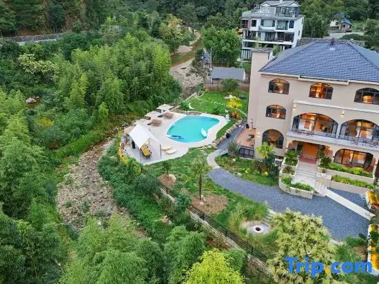 Yulin Homestay (Sanqingshan Tourist Highway)