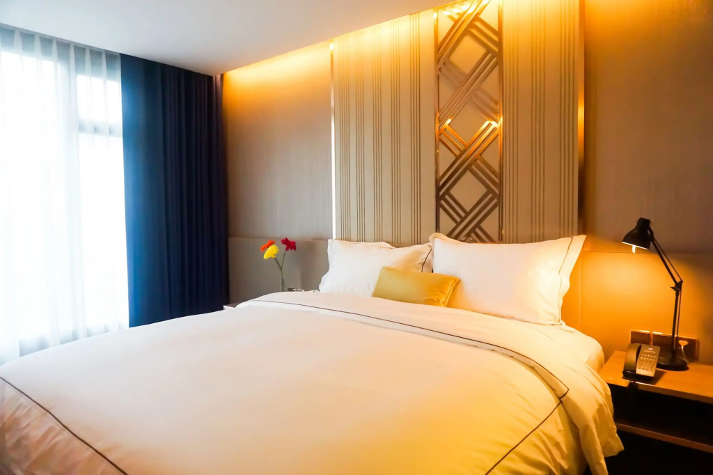 GLOW Sukhumvit 5
