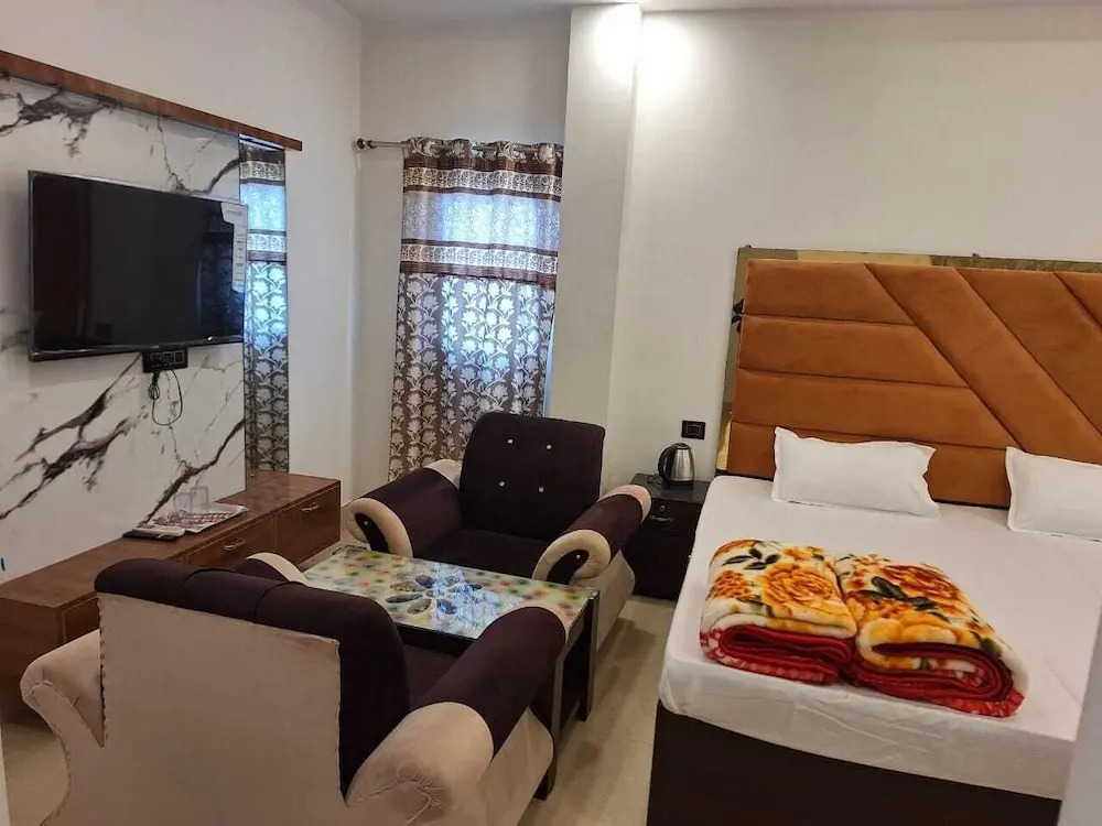 Hotel Ramdeo Residency By GRB