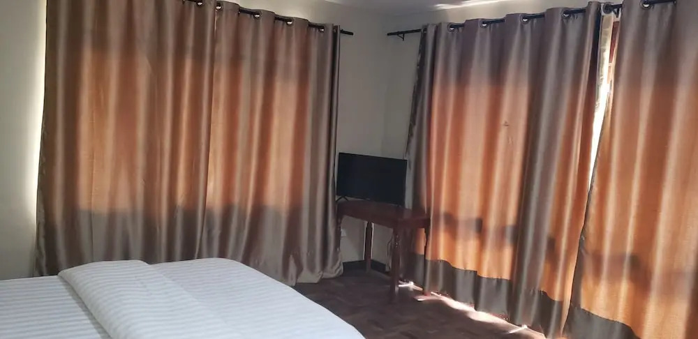 Rocy Hotel