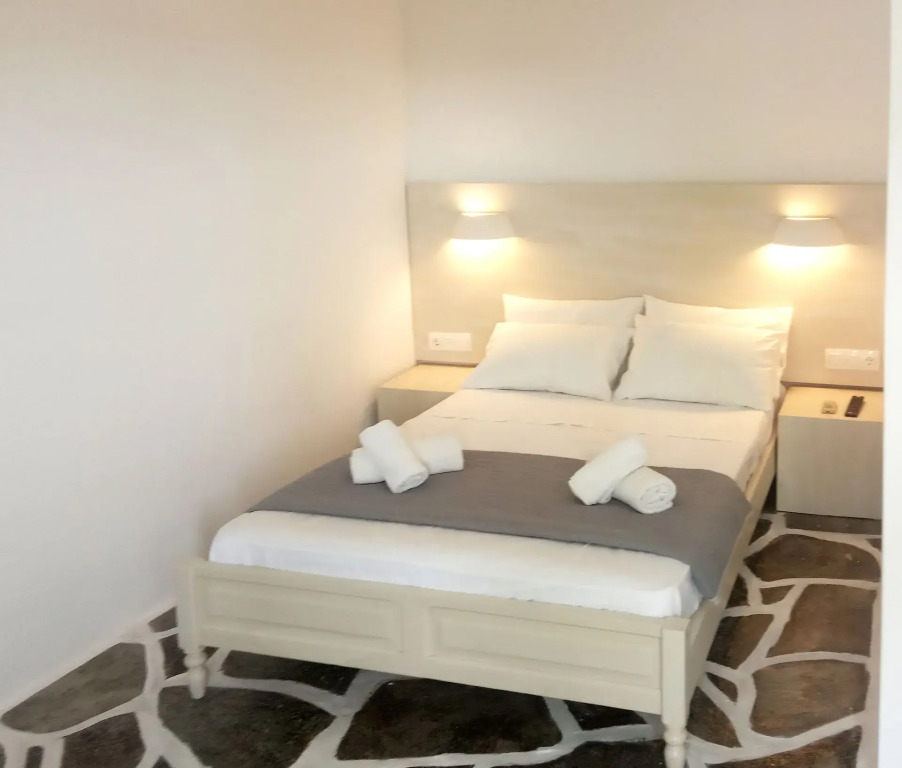Asante Paros