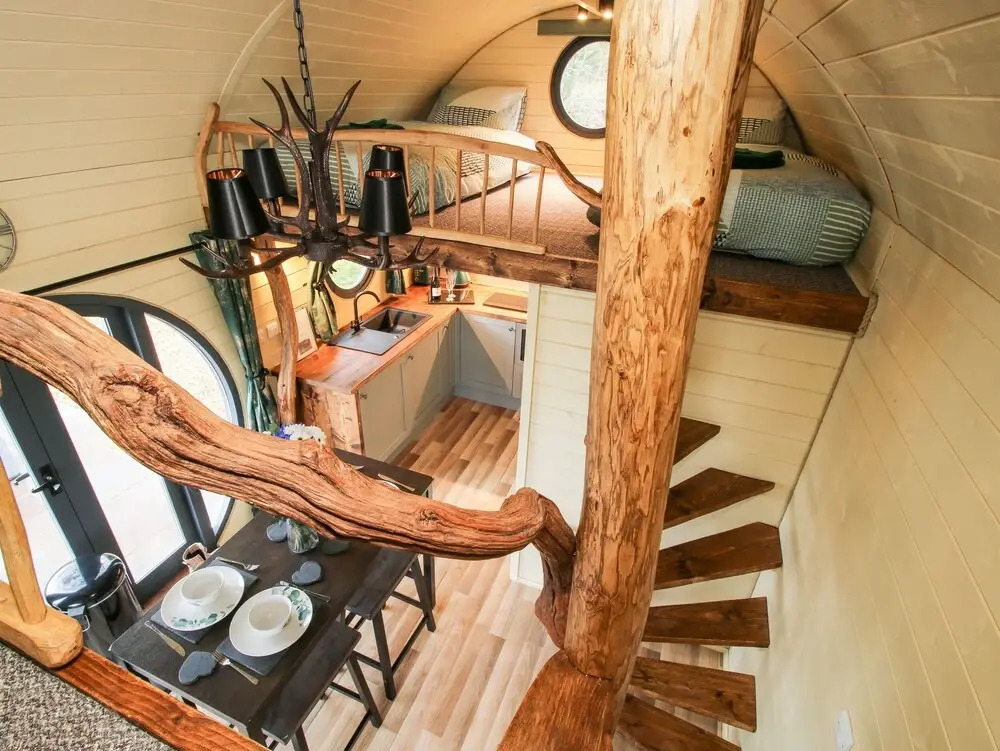 Callow Pod