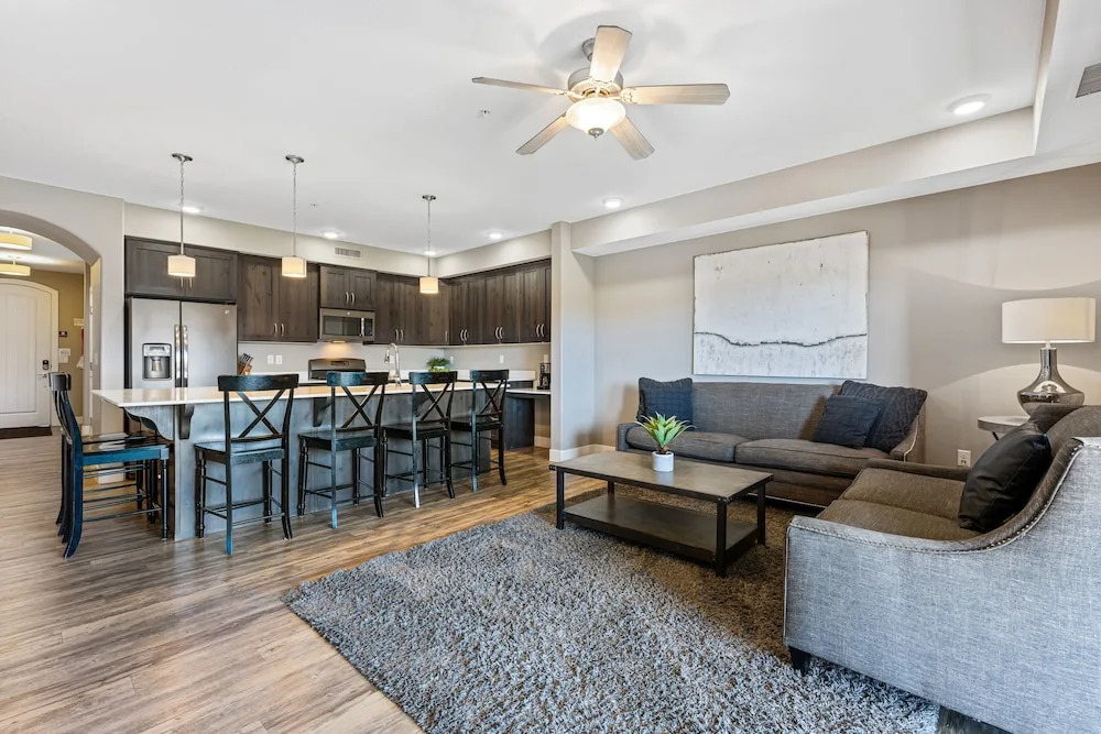 Cottage Point 5 Bedroom Home
