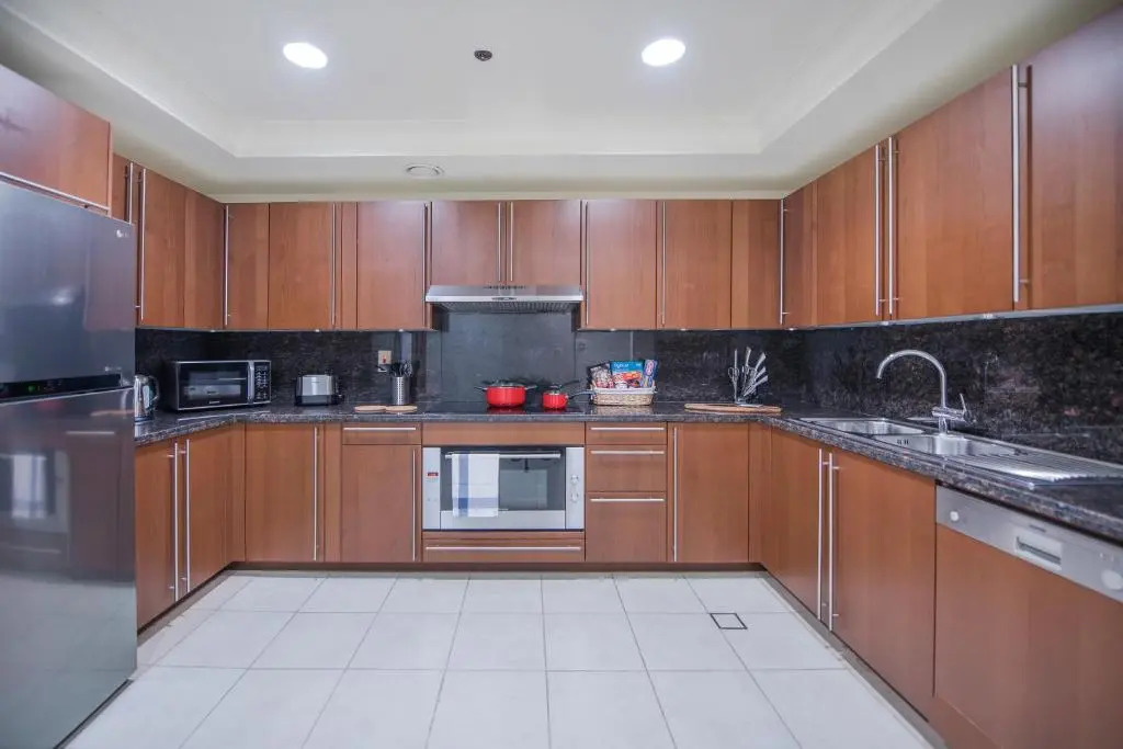Luxurious 3BR Townhouse with Maid's & Private Pool in Palm Jumeirah