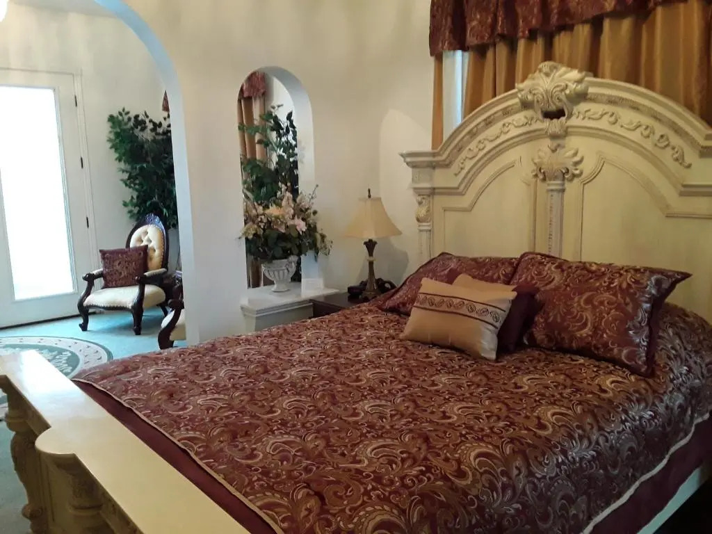 Lions Gate Manor
