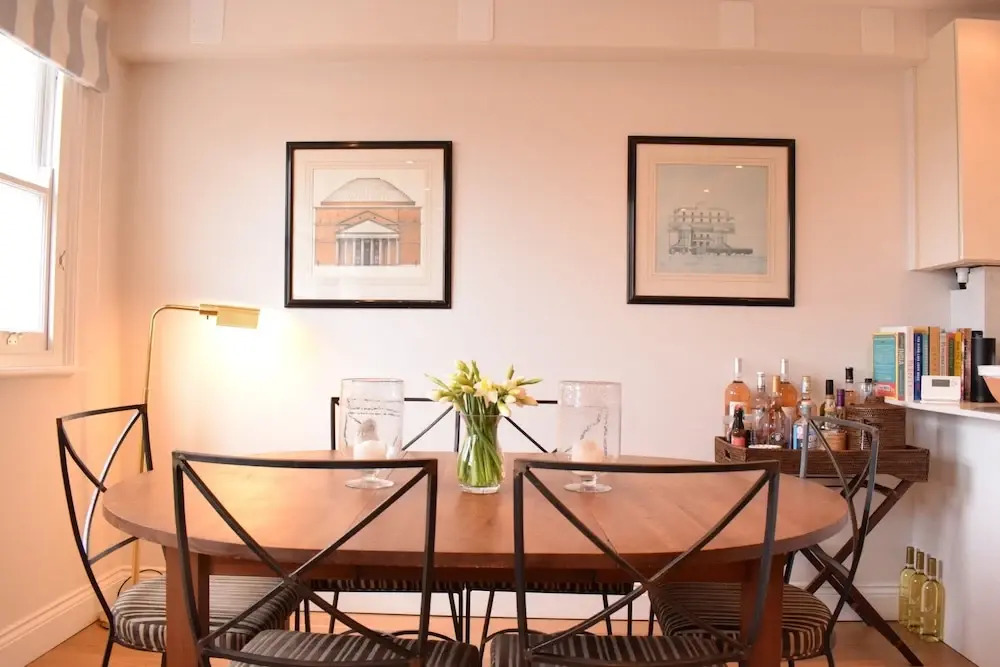 Elegant 2 Bedroom Flat In The Heart of Notting Hill