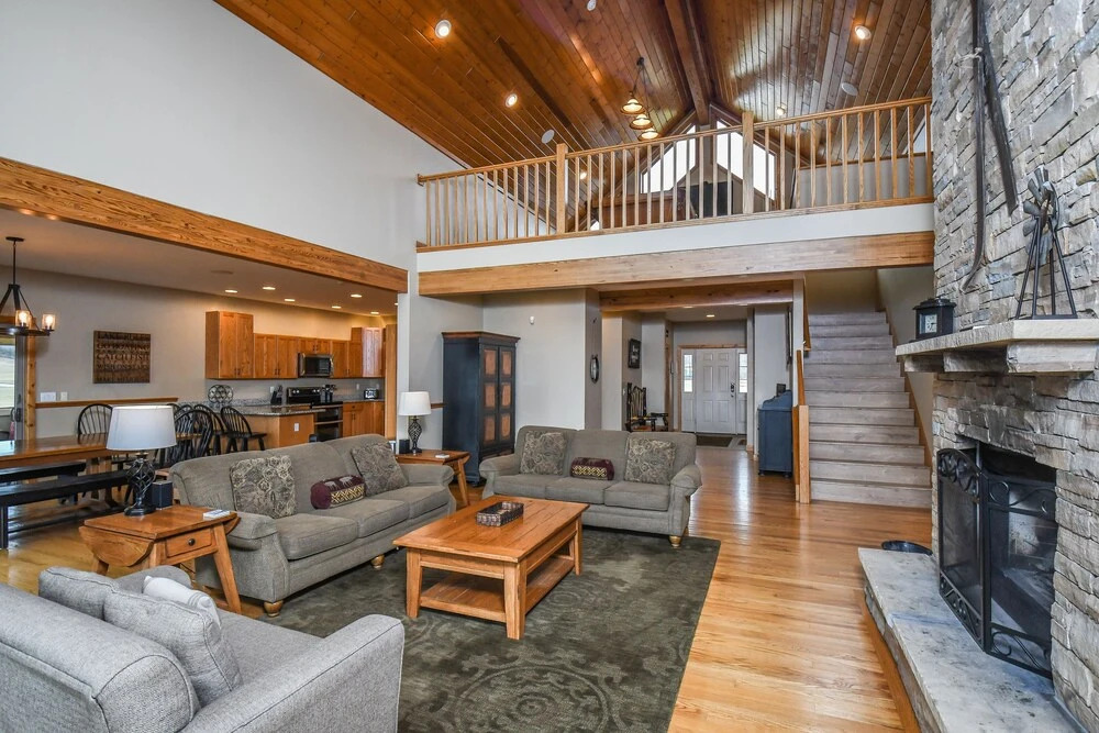 No Wake Zone 5 Bedroom House