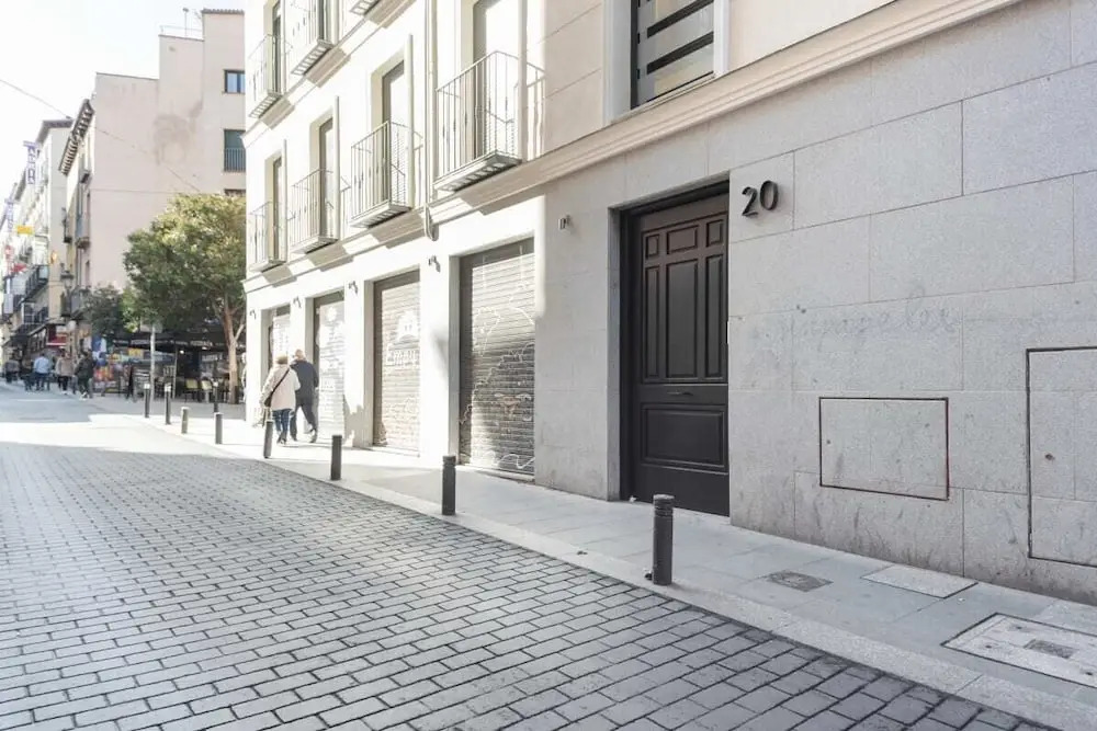 Incredible Design 2bedroom Apt, Sleeps 6 in Centro
