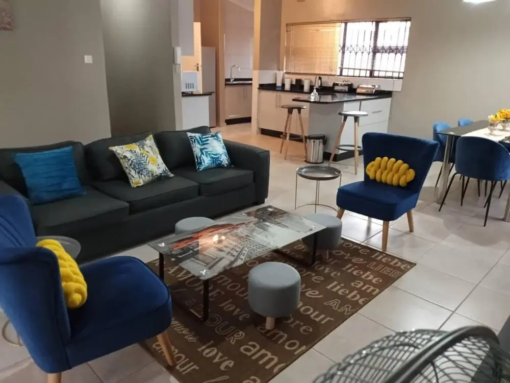 Luxurious 3 bed House Modern Open Plan- Borehole - 2046