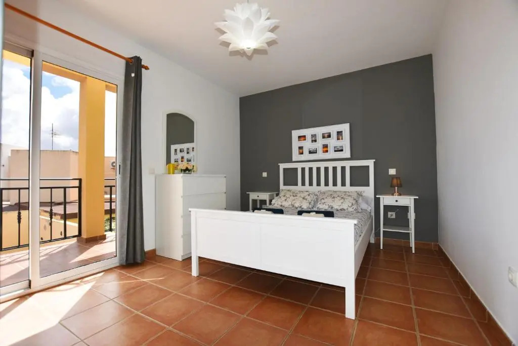 Fuerte Holiday Oliva 3br large sundeck Dream