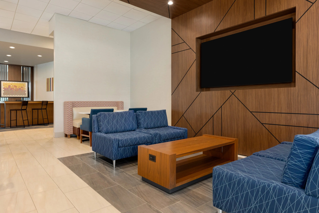 Holiday Inn Express & Suites - Dalton - Walnut Ave by IHG