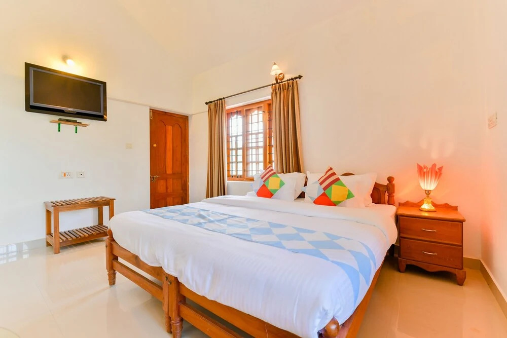 OYO 17827 Home Luxury 1BHK Meppadi