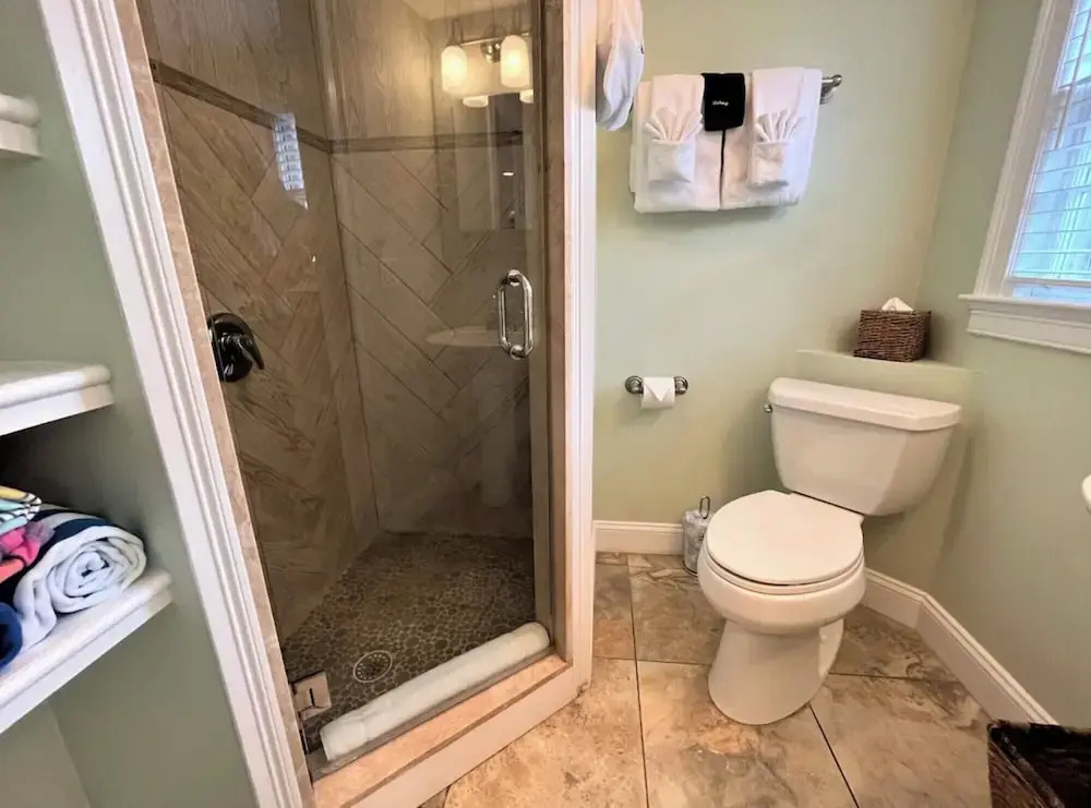 Shore Haven Inn