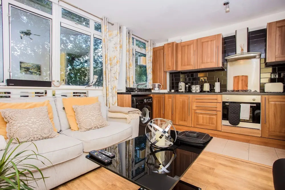Maida Vale 1 Bedroom Apartment with a Balcony