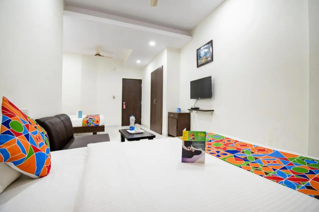 Hotel O Nashik Near Vijay Mamta Theatre Formerly Sahara Inn