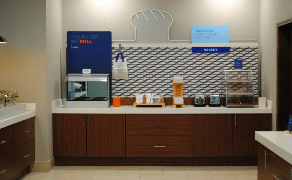 Holiday Inn Express & Suites - Columbia City by IHG