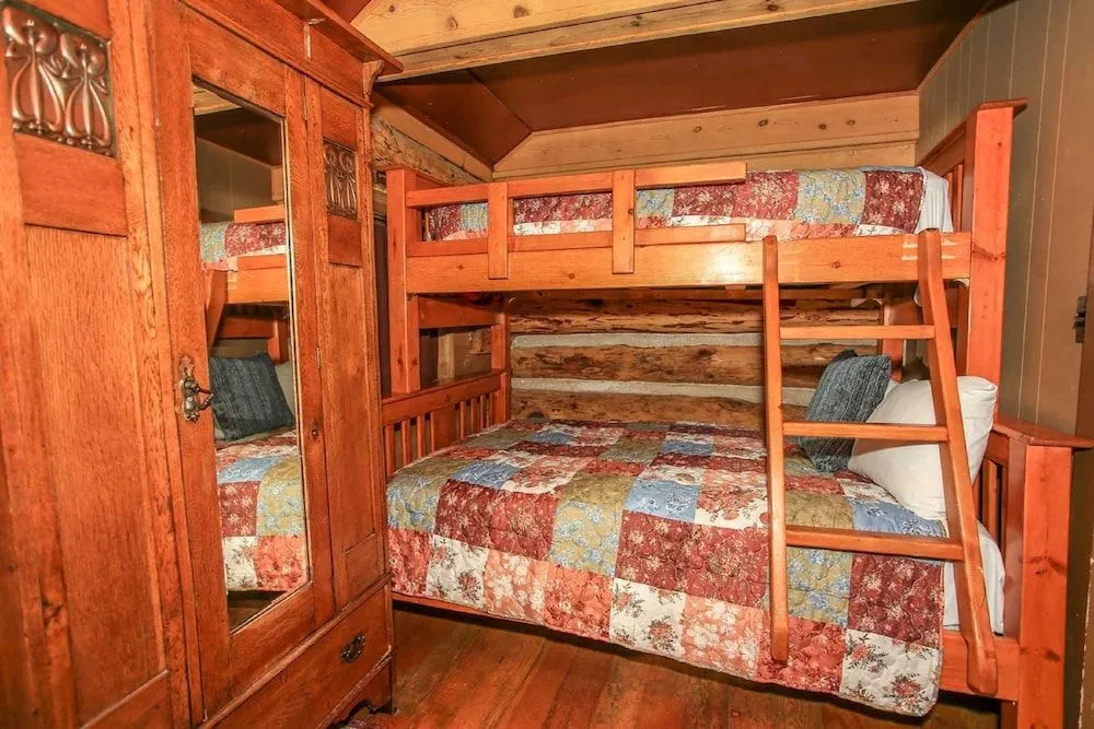 Bravo Big Bear Lodge One