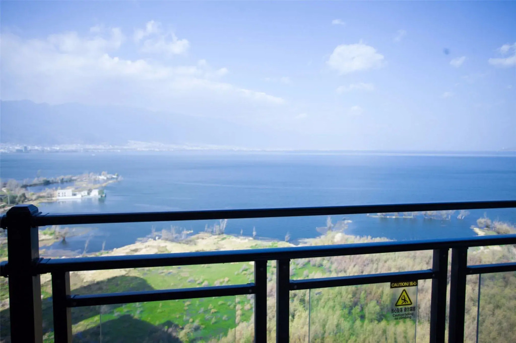 Dali Jianghu Seaview Inn