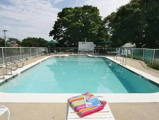 Skaket Beach Motel
