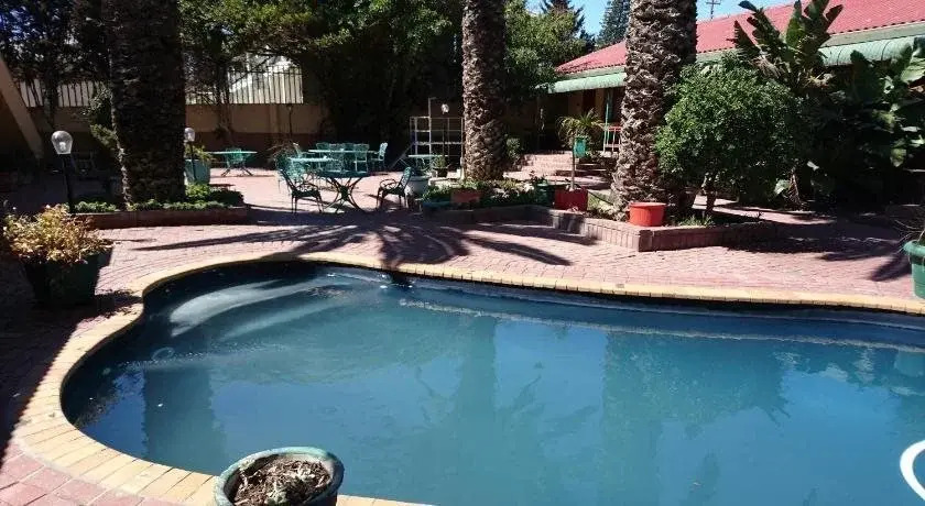 Lamberts Bay Hotel