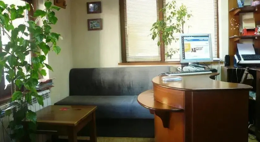 Kadeva House
